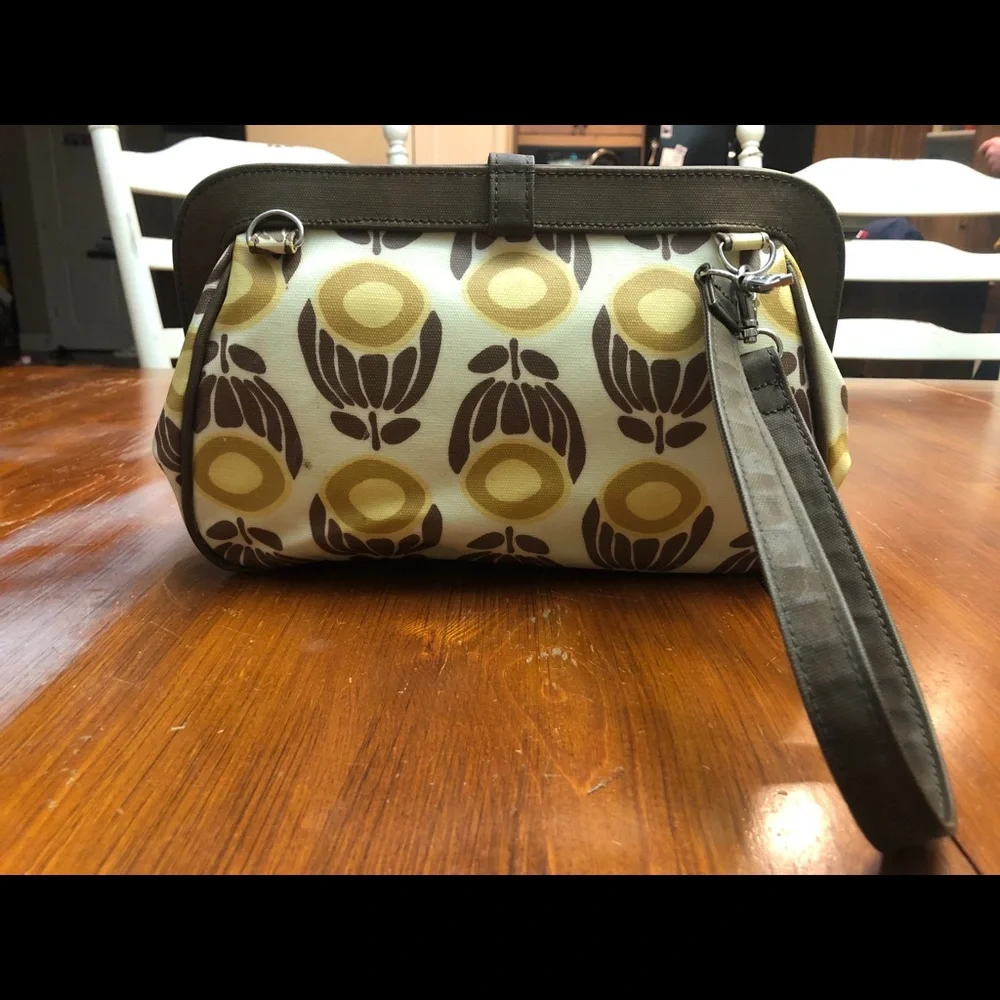 Petunia Pickle Bottom Diaper Clutch